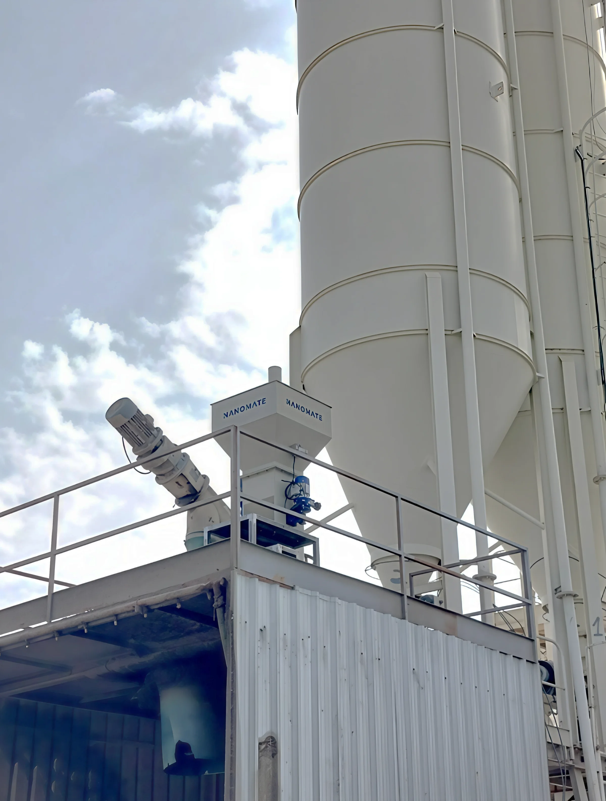 Dosificadora DS500 de Nanomate instalada en una planta de hormigón